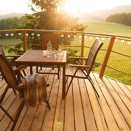 Wild House Деревянный коттедж *