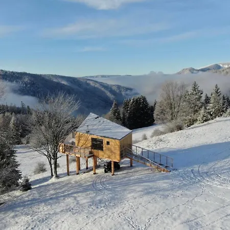 Domek letniskowy Wild House *